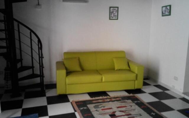 Casa Ortigia White&Black