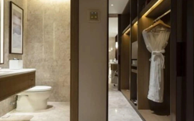 Wuhan Optics Valley Convention Hotel