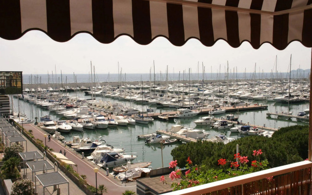 Hotel Ancora Riviera