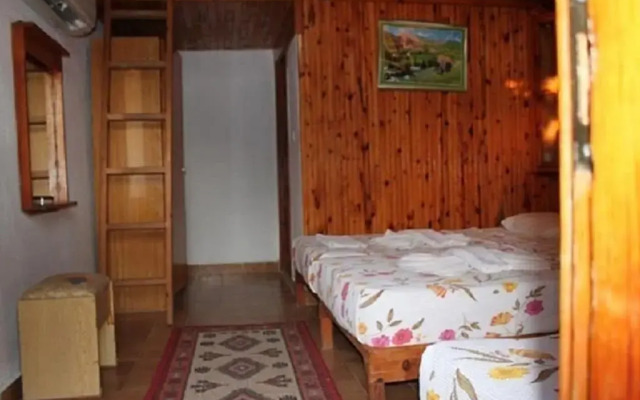 Bykara Motel