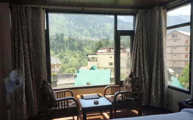 OYO 14242 Manali Mantra