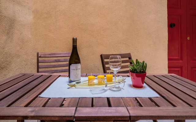 Valletta Main Street Apartment