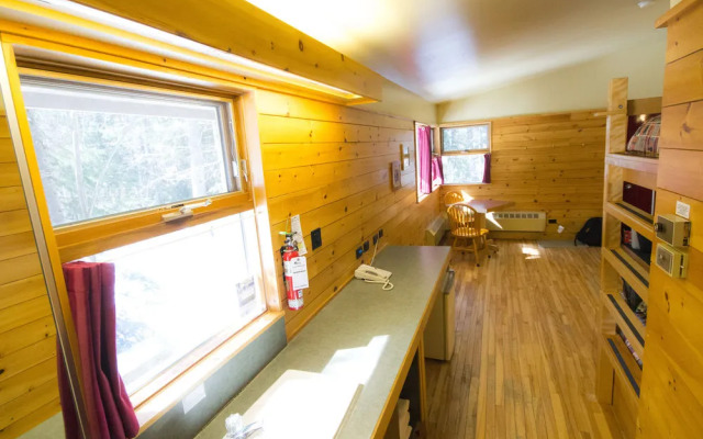 The Canadian Ecology Centre