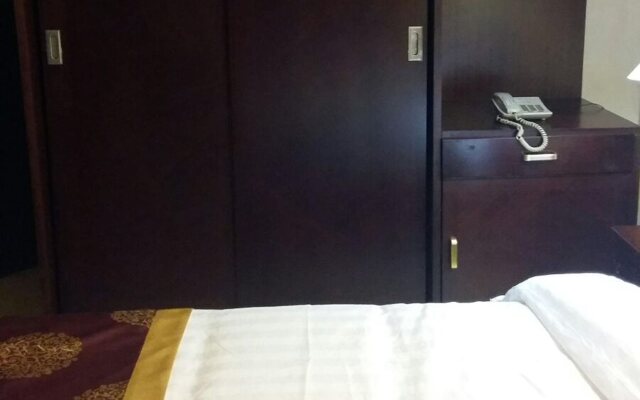 Palm Hotel Suites