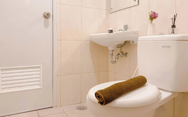 Strategic And Restful 2Br Springlake Summarecon Bekasi Apartment