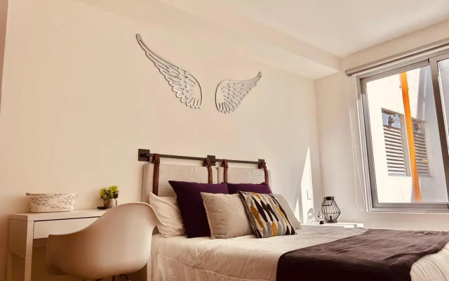 Espectacular departamento/estacionamiento, 3 TV’s