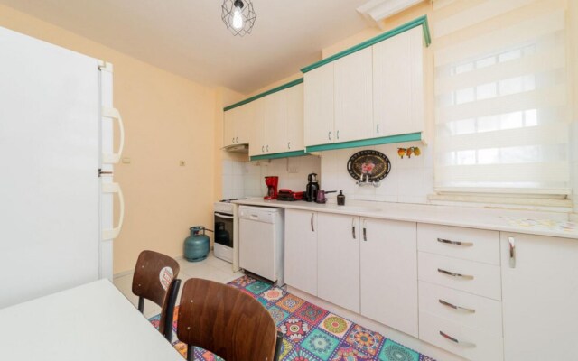 Cozy Flat With Balcony 5 min to Konyaalti Beach