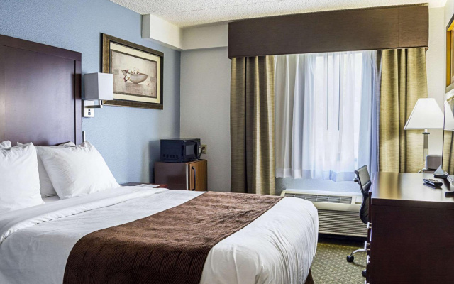 Quality Inn & Suites Clackamas – Portland