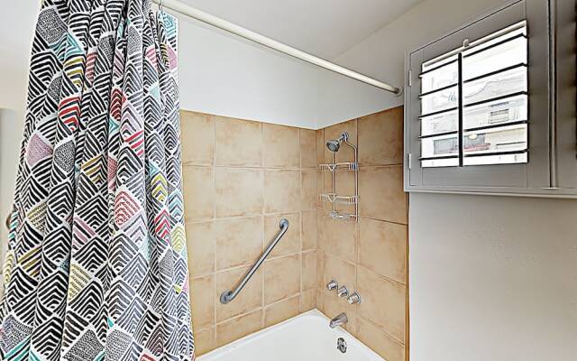 New Listing! Movie Colony Oasis W/ Pool & Spa 3 Bedroom Home