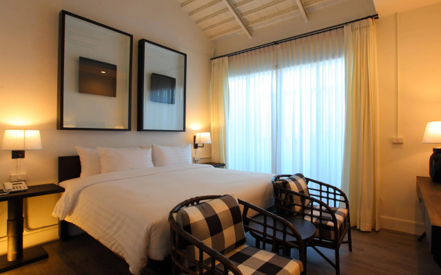 99 The Gallery Hotel