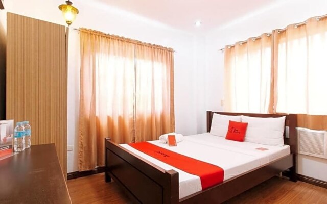 RedDoorz Plus Near McArthur Park Tacloban