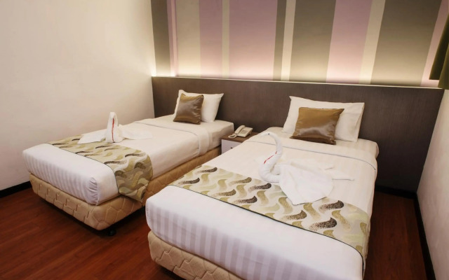Yan Hotel
