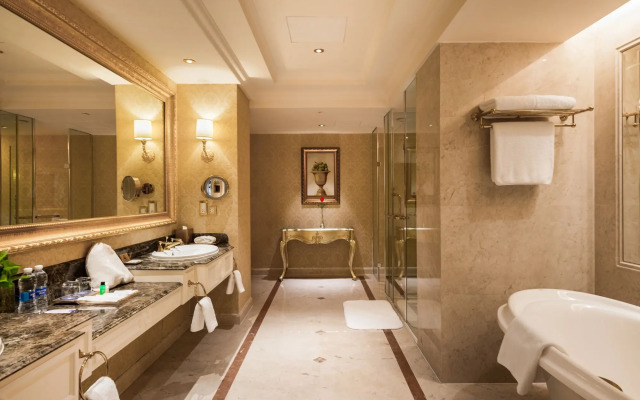 Sheraton Chongqing Hotel