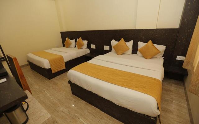 Hotel Raas Palace