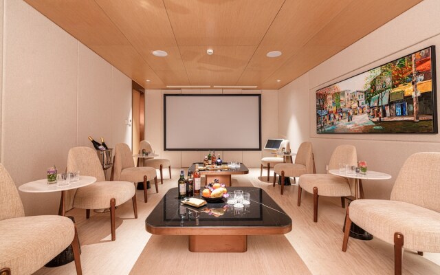 The Five Suites Lilas