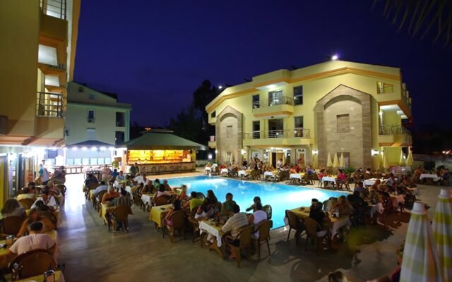 Elamir Grand Lukullus Hotel