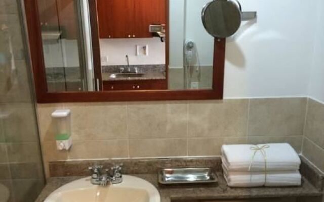 Best Western Cyan Suites