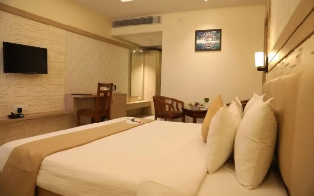 Hotel Kanha's Palm Springs