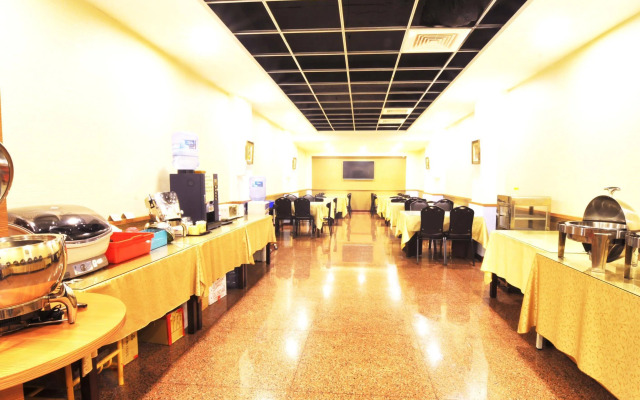 Lotus Yuan Business Hotel