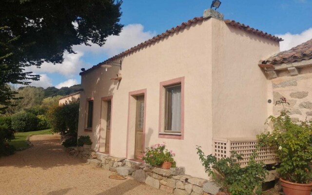Impeccable 6-bed Villa in Luogosanto