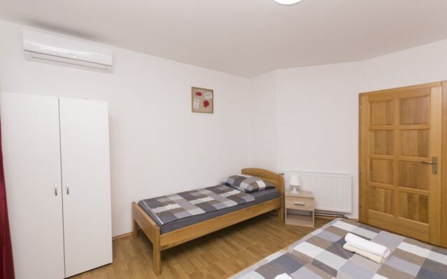 Rooms Nada