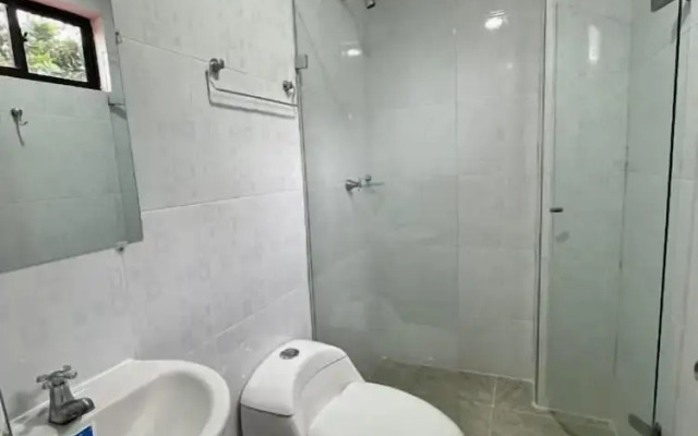 Sgh Madeleine Inn