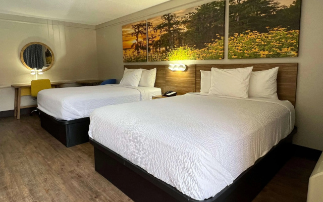 Days Inn By Wyndham Birmingham/West
