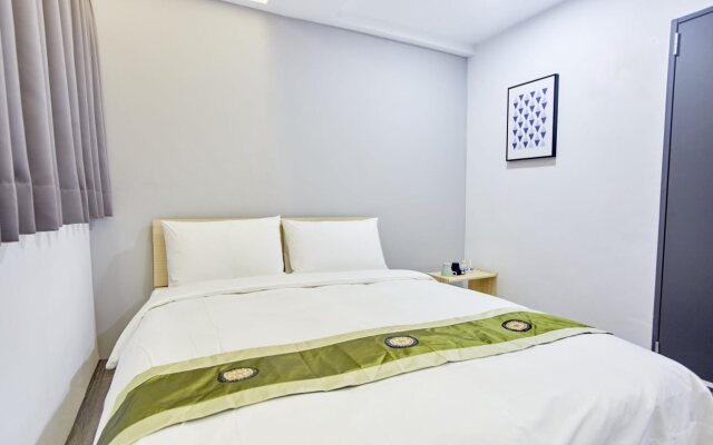 Taichung Fengjia Light