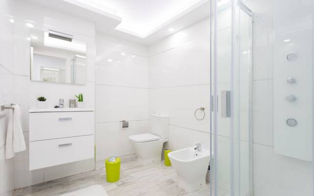 63 Los Cristianos Apartment, First Sea Line, Parking