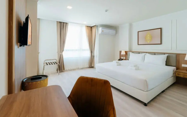 B2 Grand Nimman Premier Hotel