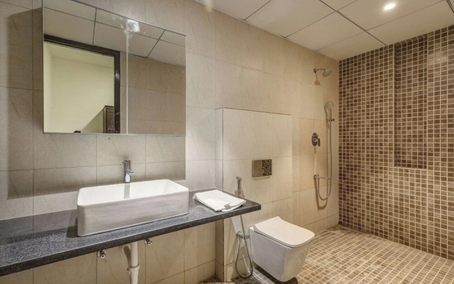 Royal County Villa by Stayjade