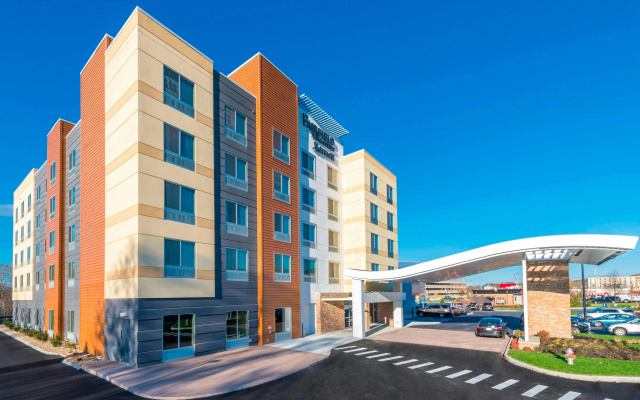 Fairfield Inn & Suites Boston Marlborou...