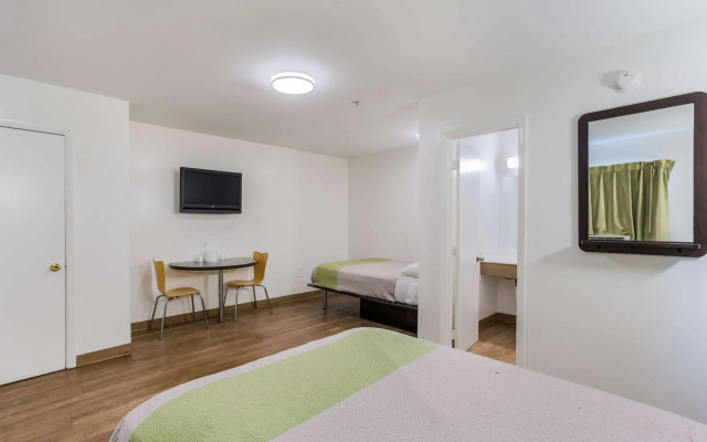 Motel 6 Jacksonville, FL - South