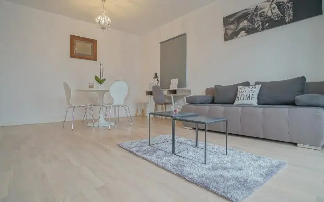 CN2i Luxury Accommodation Arte