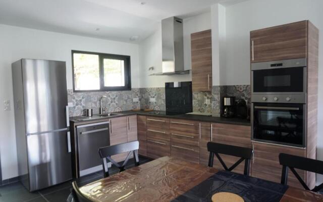 29 Rue Des Écumes -093