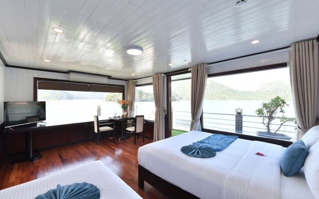 Halong Sapphire Cruise