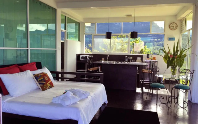 Singha Sanasa Luxury Homestay