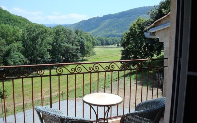 Nabat le Haut, chambre et table d'hotes