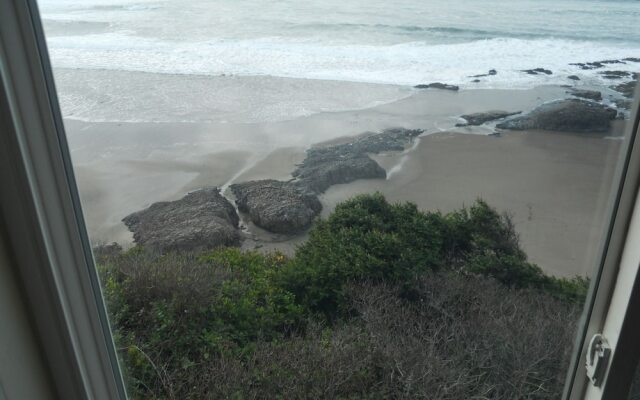 Ester Lee Oceanview Inn