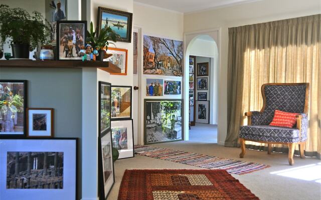 Art BnB Devonport
