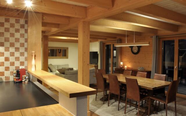 Chalet Edelweiss Stunning Glacier View