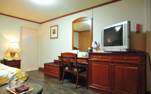 Kyungha Spa Hotel