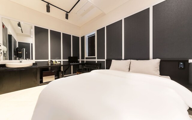 Pocheon Reading You Self Check-in Motel