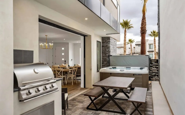 Beach Haven 5 Bedroom Townhouse