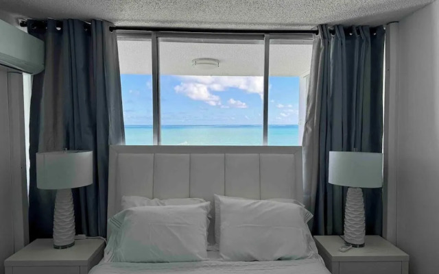 Oceanfront Paradise Marina Views Balcony