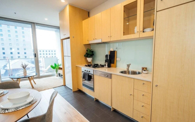 Paradiso on Bent - Netflix - Wifi - City life