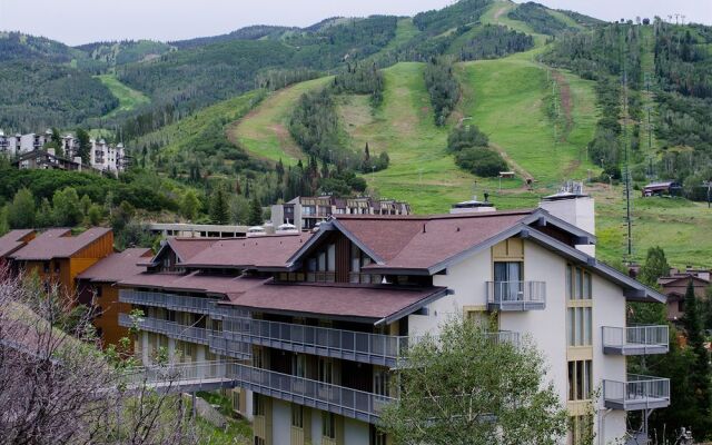 Ski Time Square Condominiums