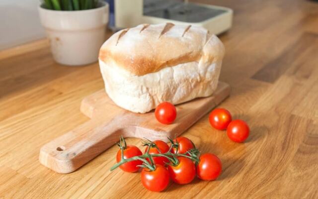 Spacious 2BR flat in Dalston!