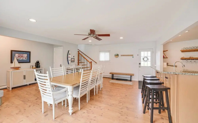 Close to 3 Ski Areas: Michigan Family Retreat!