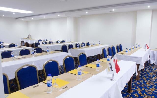 Lavin Otel